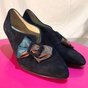 Vintage 80s Black Suede Bow Heels